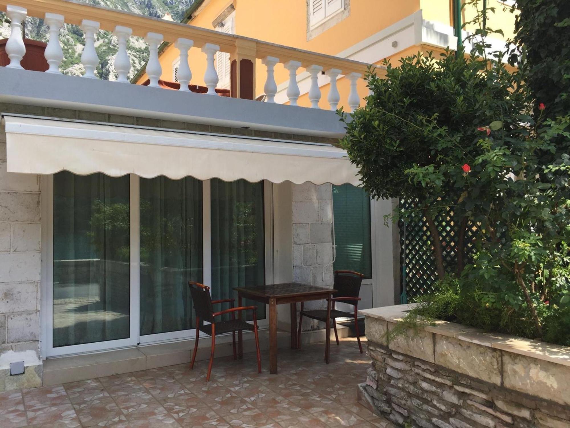Villa Miramare , Dobrota Seafront Kotor Exterior photo