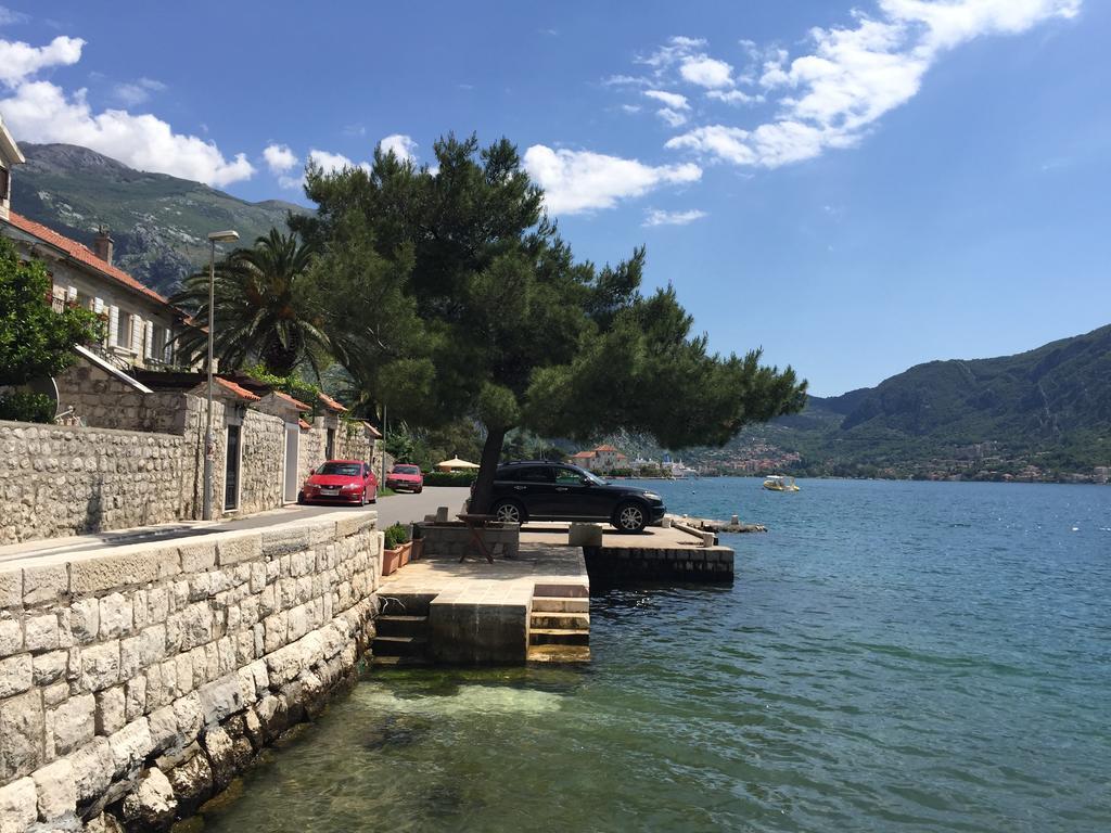 Villa Miramare , Dobrota Seafront Kotor Exterior photo