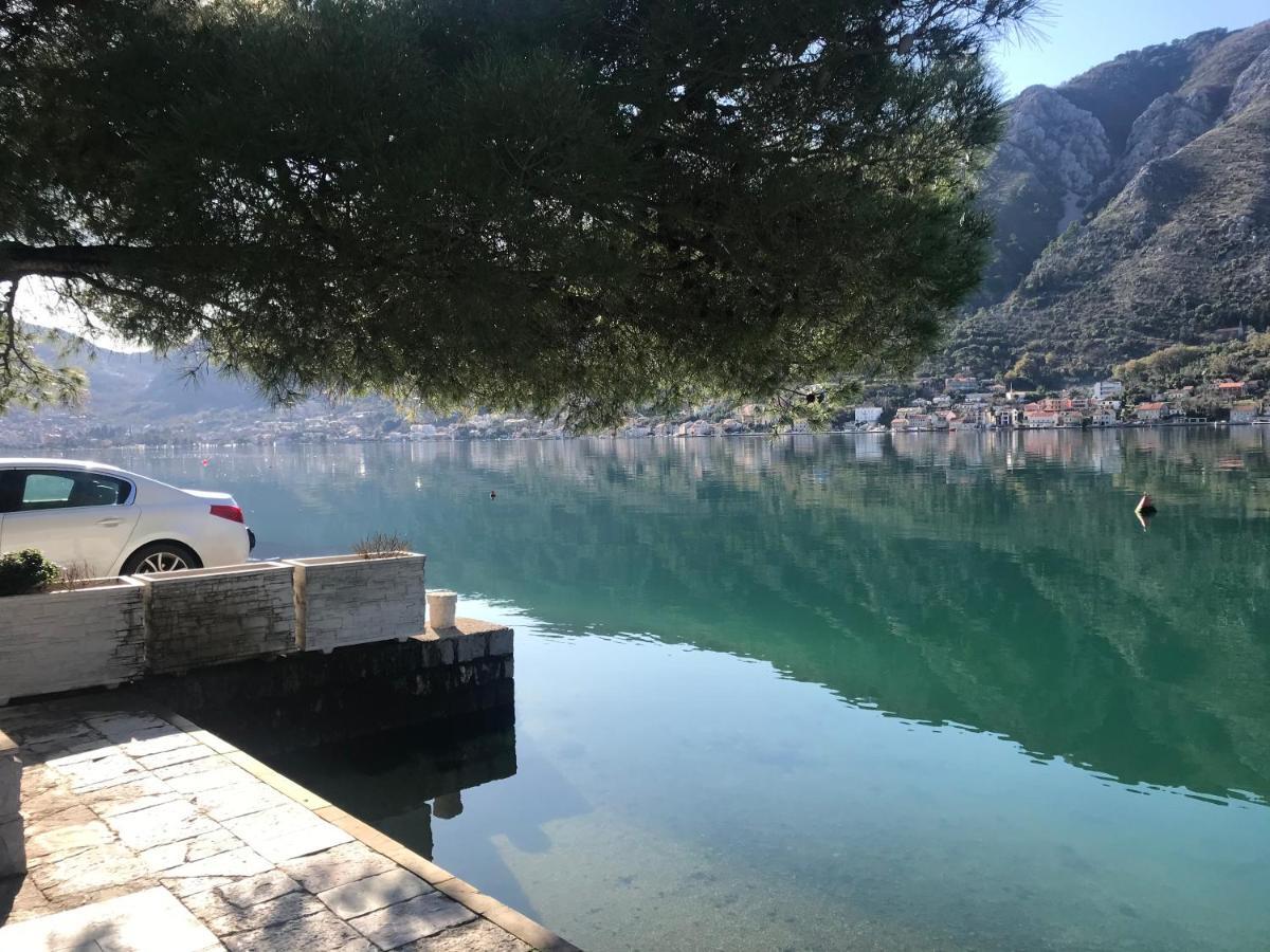 Villa Miramare , Dobrota Seafront Kotor Exterior photo